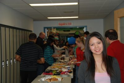 Students enjoying breakfast at Thomas Simpson school